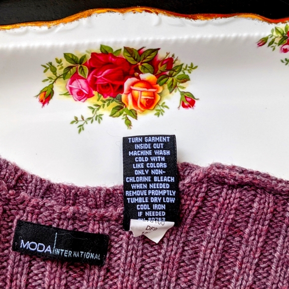 Long Sleeve Hand knitted Purple Winter dress by Victoria's Secret Size: S - Picture 10 of 13